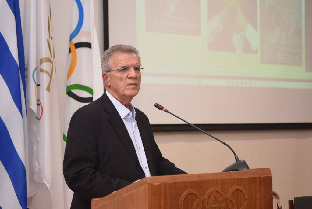 Ο γενικός γραμματέας του ΠΣΑΤ, Γιάννης Θεοδωρακόπουλος, μιλά για τον Μανόλη Αναγνωστάκη και τη σχέση του με τον αθλητισμό